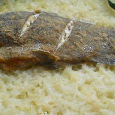 Zapečena riba   na pirinču