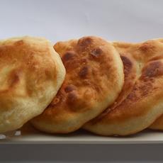 Bhatura - indijski hleb  